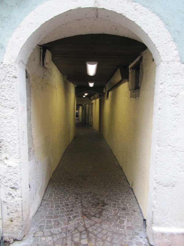 Narrow passages allow quick access between the streets.