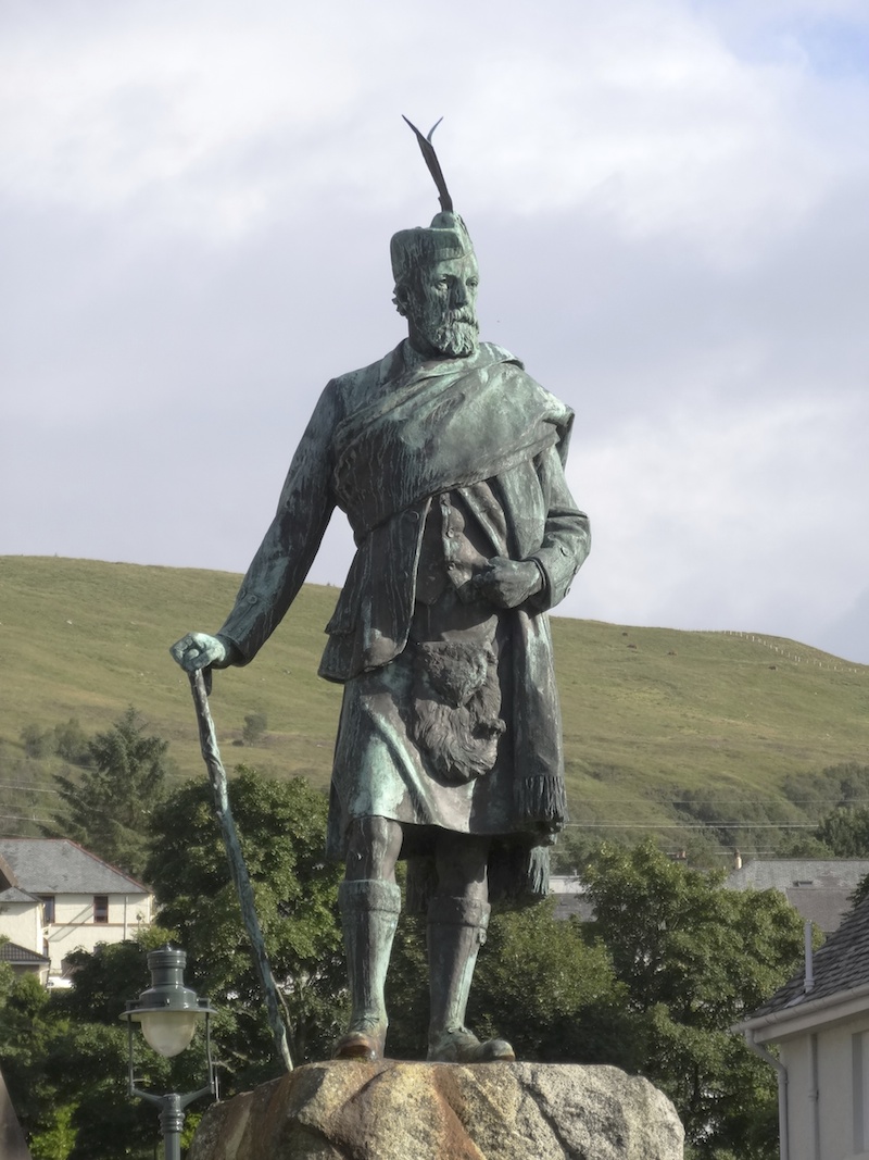 Statue of Donald Cameron, 24th Lochiel