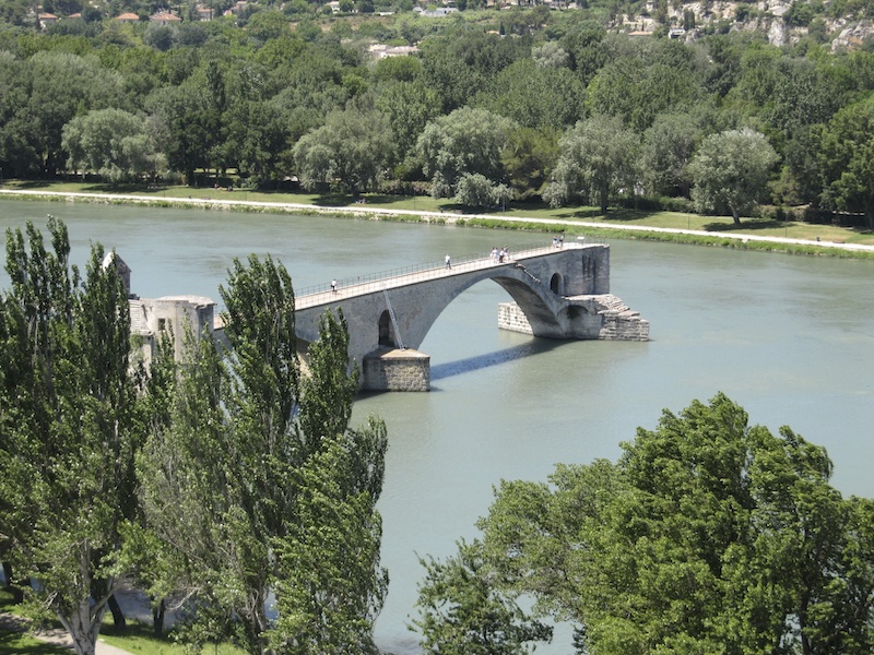 Avignon&rsquo;s half finished bridge