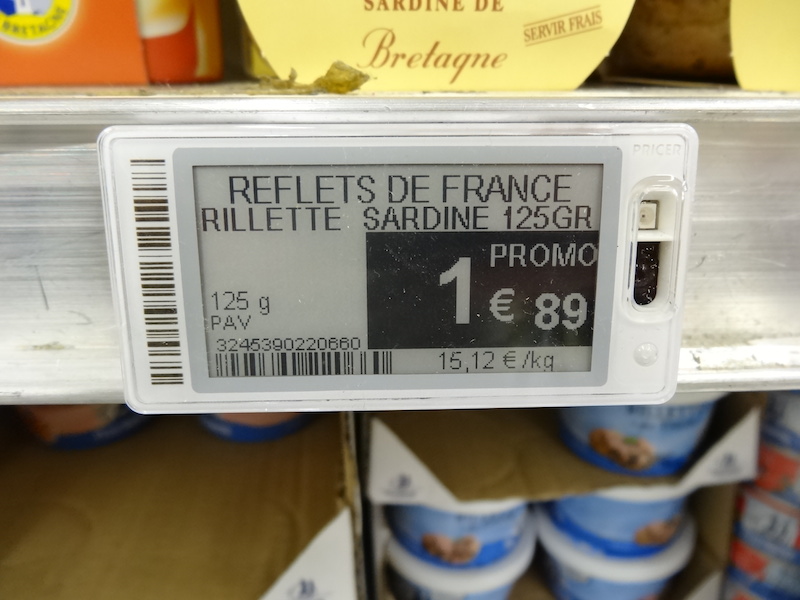 e-Ink price tag showing a promotion