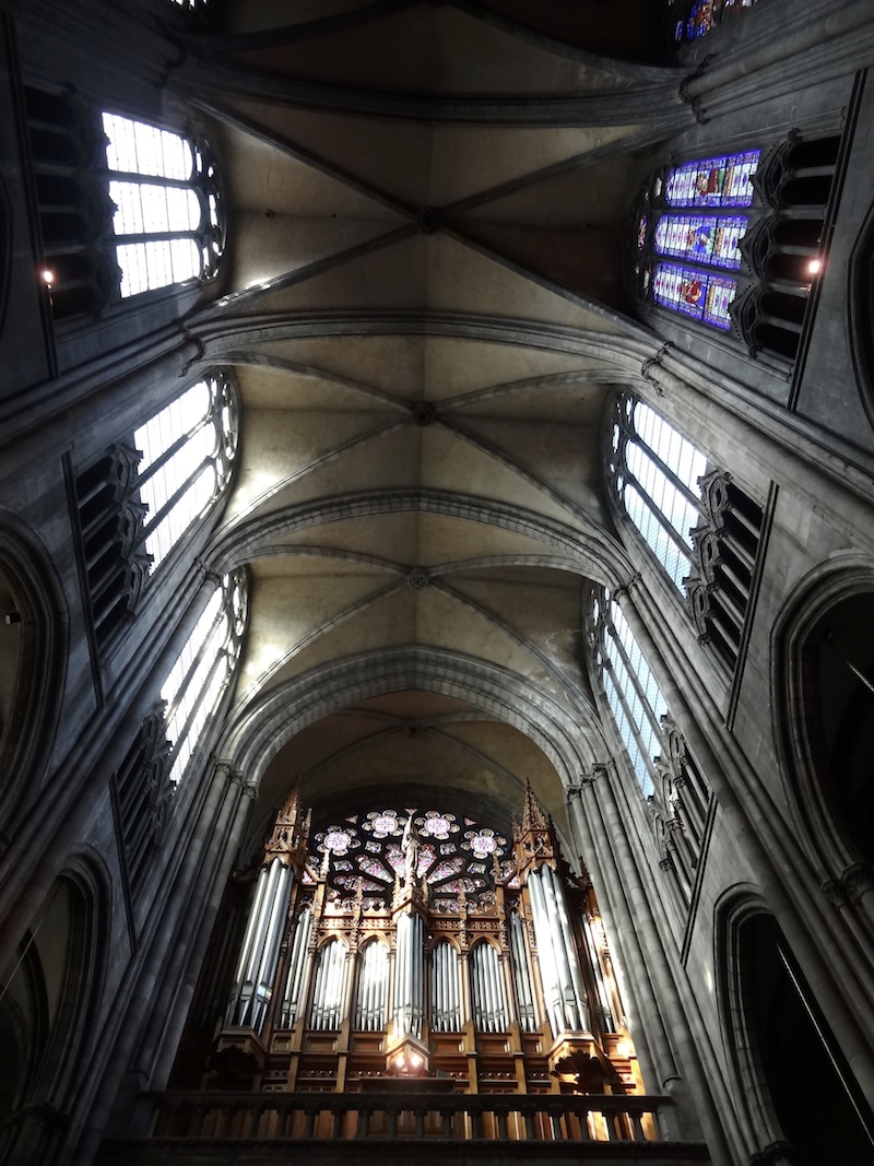 Inside the cathedral in Clermont 