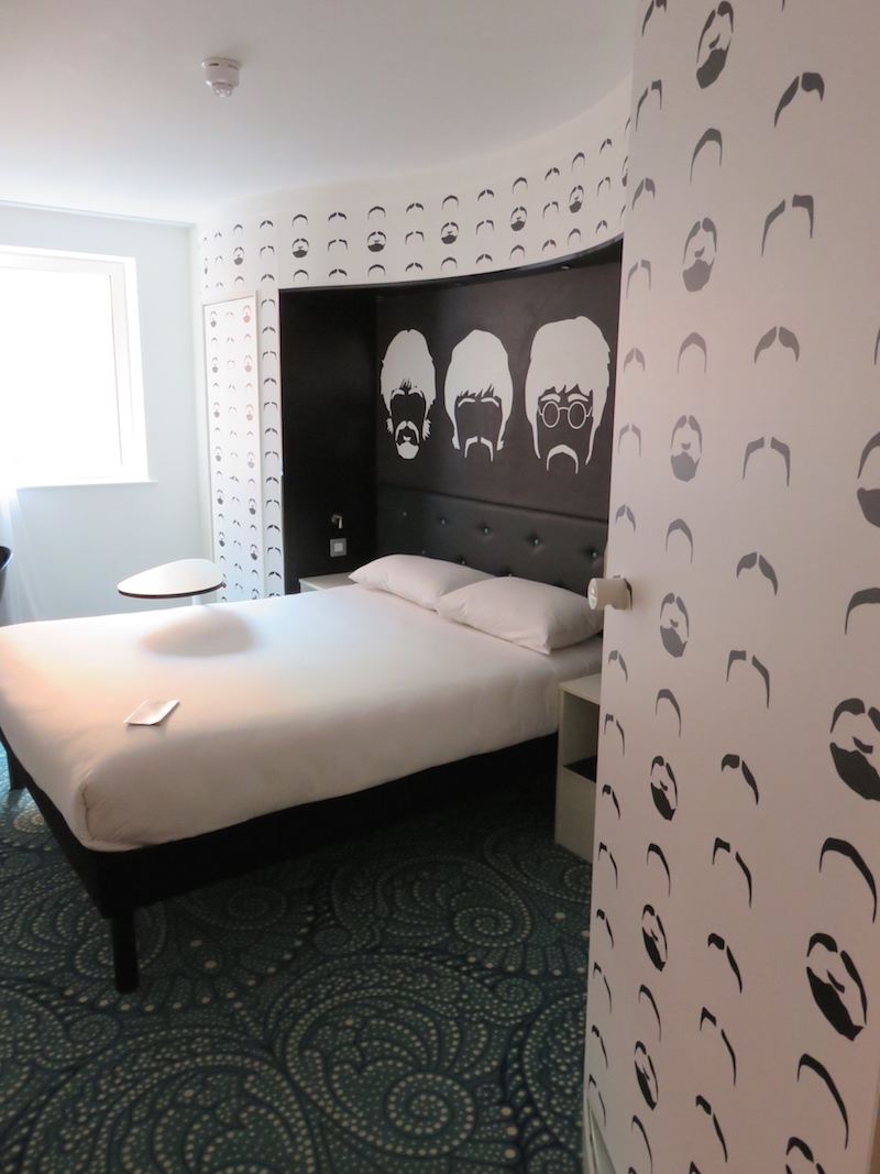 Ibis Styles room in Liverpool