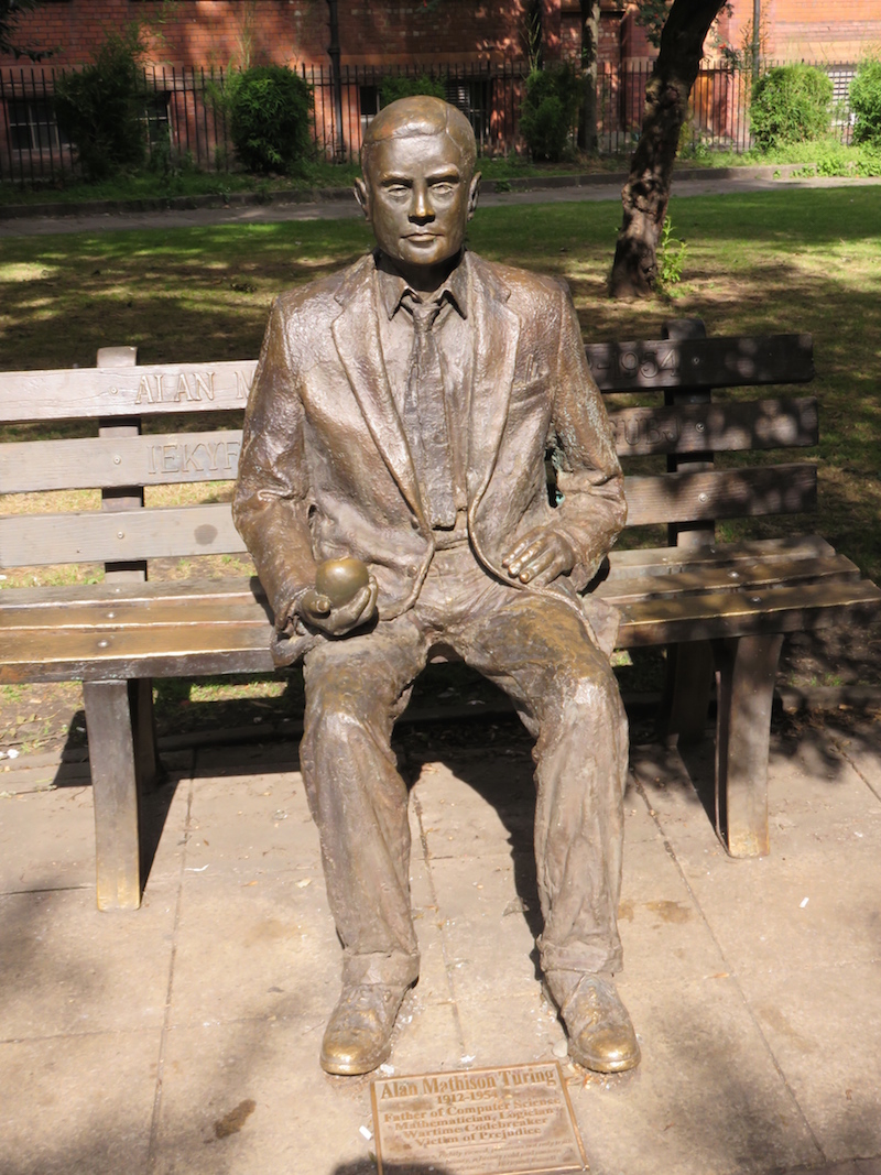 Alan Turing&rsquo;s statue in Manchester