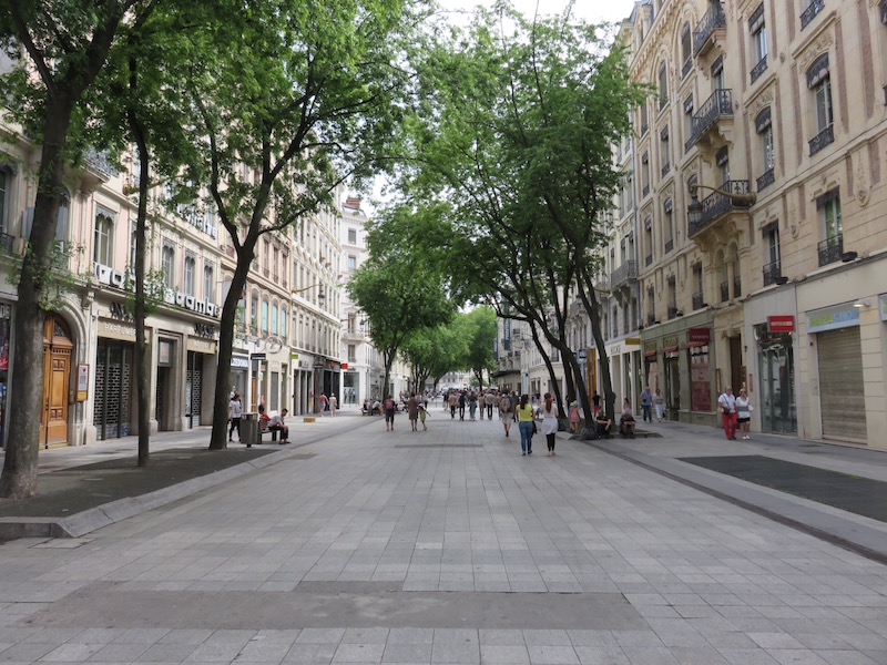Looking south on Lyon&rsquo;s rue de la République