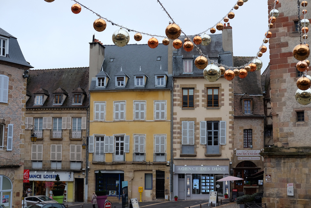 Colourful enduit in Moulins