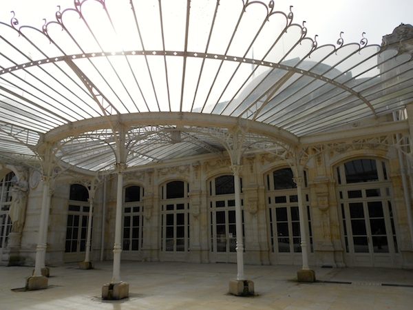 Glass awning of the Palais de Congrès-Opéra building